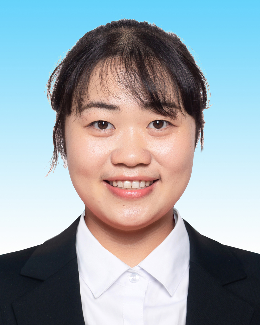中级讲师 卢燕婷