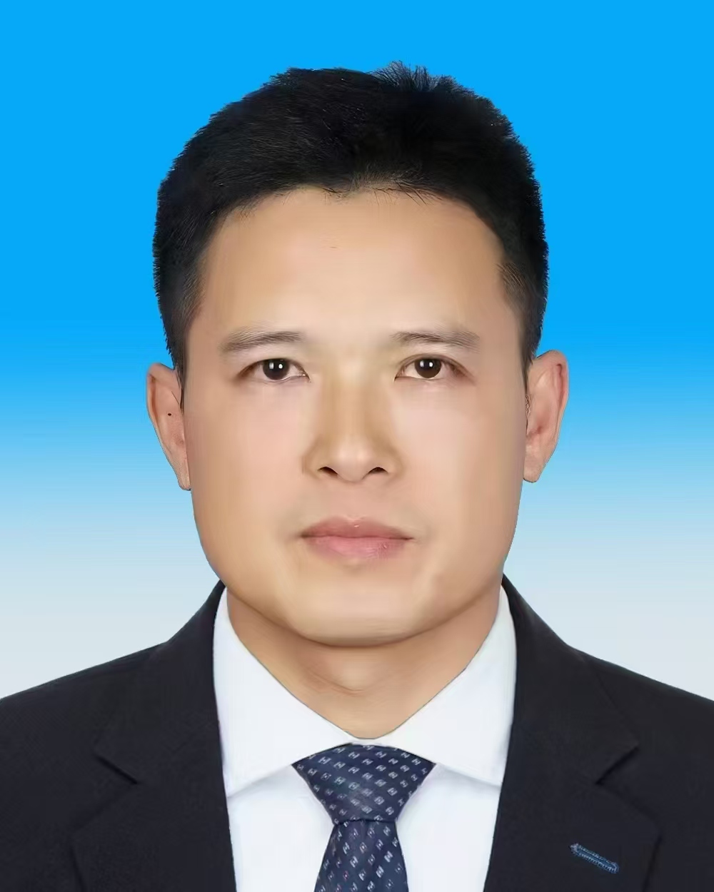 高级讲师 莫有东