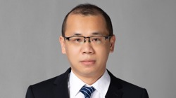 讲师 覃瀚毅
